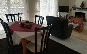 2Nd Floor Apartment In Volos